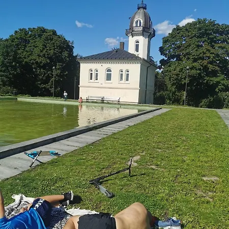 The Wooden House, Spacious, Garden, New And Modern Apartamento