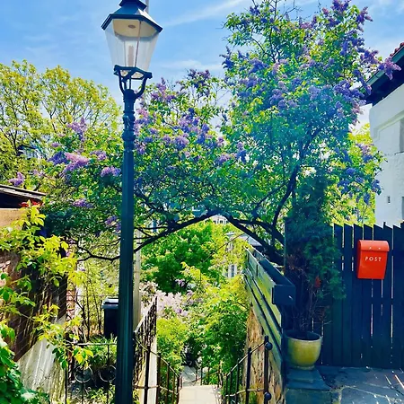 Apartamento The Wooden House, Spacious, Garden, New And Modern