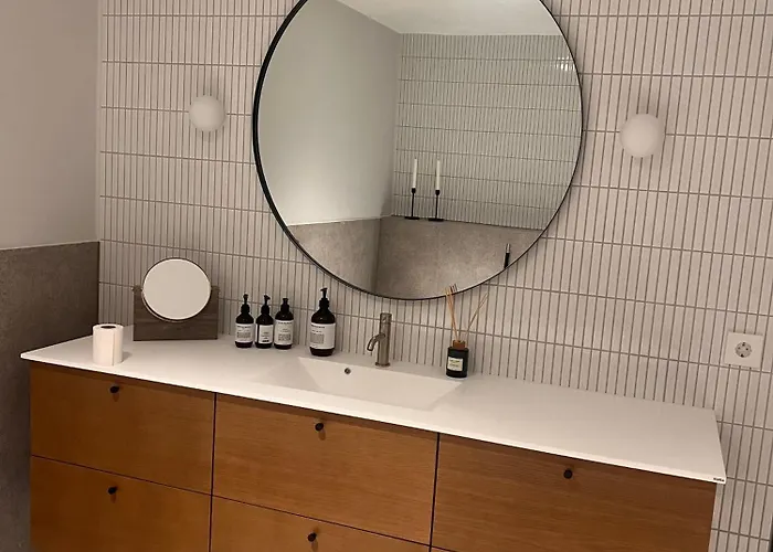 The Wooden House, Spacious, Garden, New And Modern *