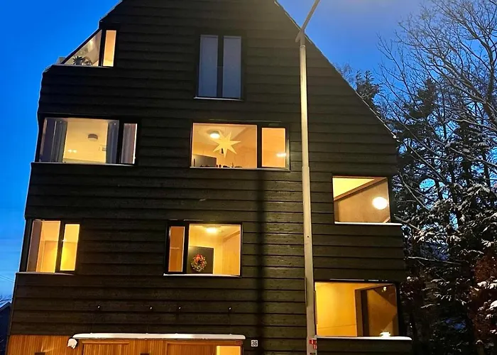 The Wooden House, Spacious, Garden, New And Modern *