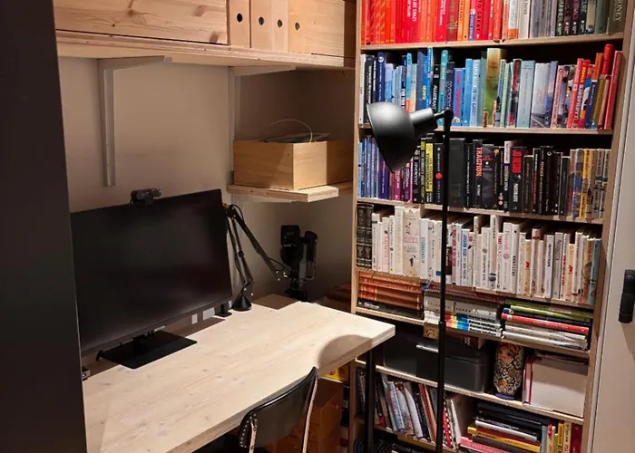 Апартаменты The Wooden House, Spacious, Garden, New And Modern Осло