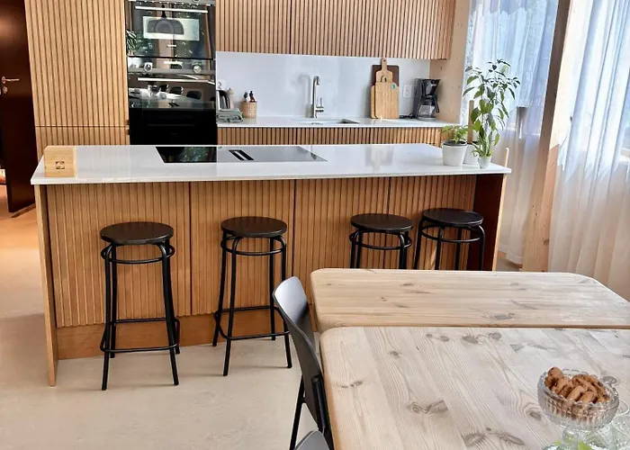 The Wooden House, Spacious, Garden, New And Modern Апартаменты *