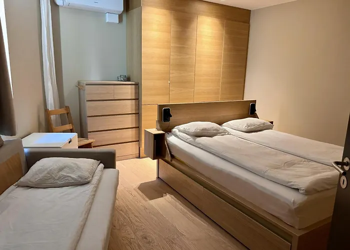 The Wooden House, Spacious, Garden, New And Modern *