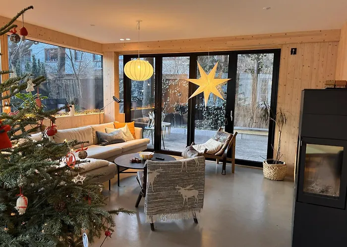 Апартаменты The Wooden House, Spacious, Garden, New And Modern *