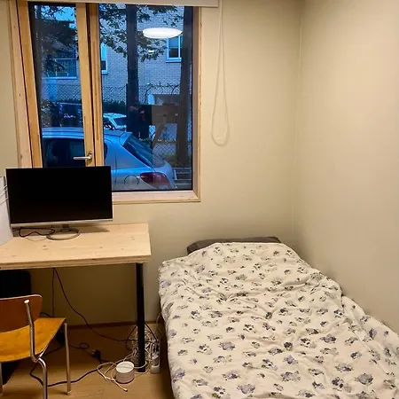 The Wooden House, Spacious, Garden, Brand New, Modern Apartment