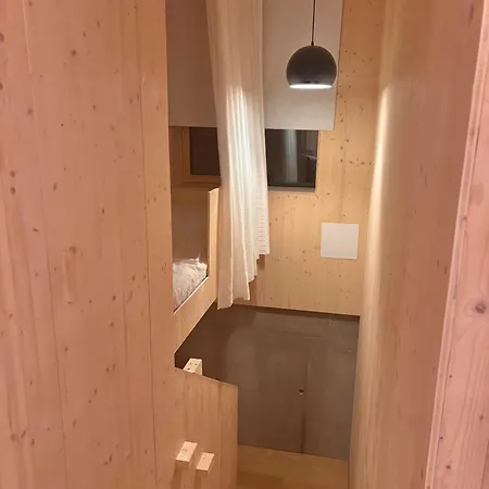 Leilighet The Wooden House, Spacious, Garden, New And Modern *