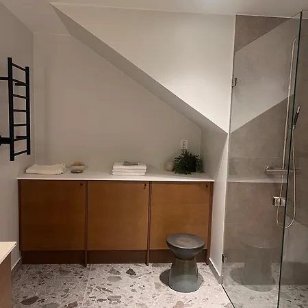 The Wooden House, Spacious, Garden, New And Modern * אוסלו